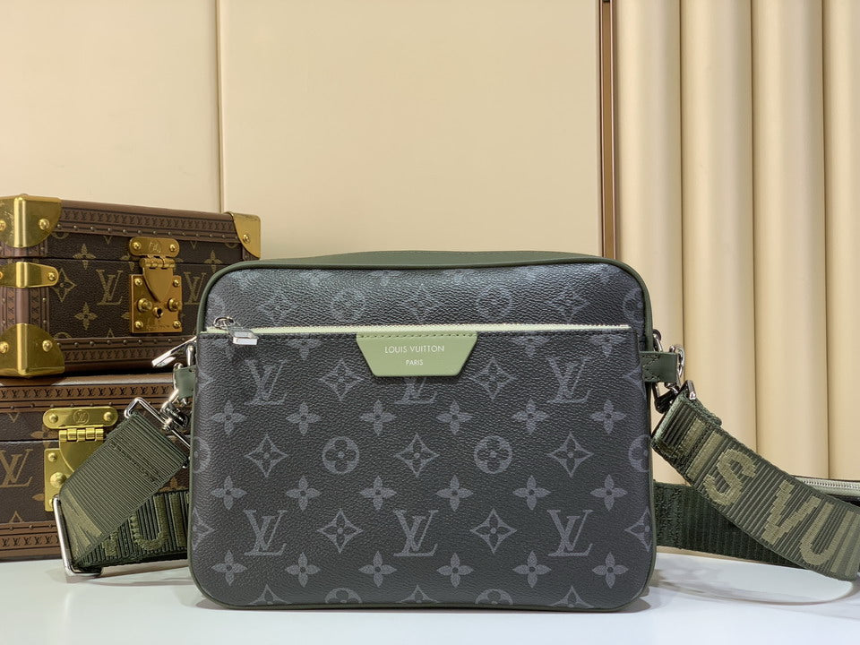 Louis Vuitton Trio Messenger Bag – Monogram Eclipse