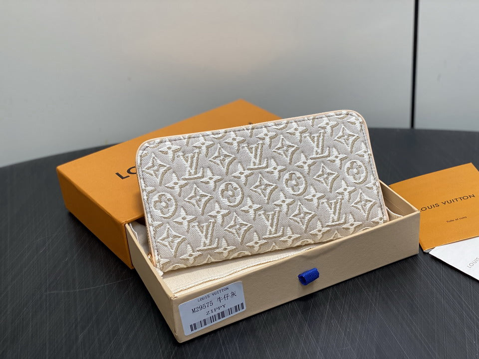 Louis Vuitton Zippy Wallet – Monogram Denim (M29575)