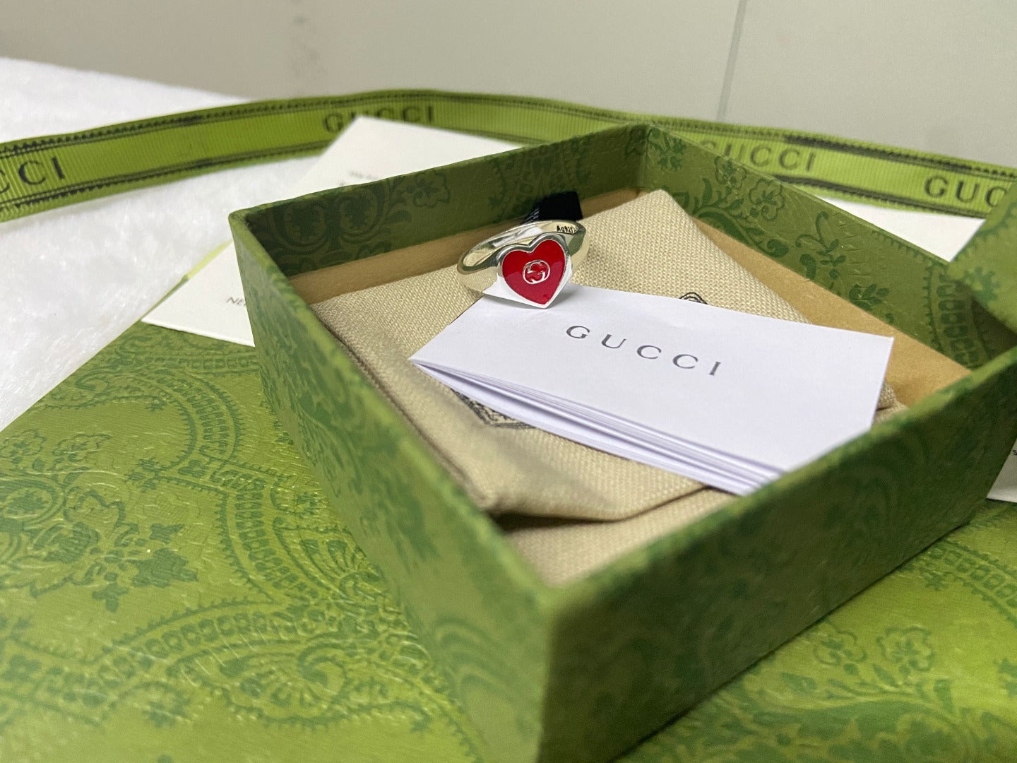 Double Gucci Interlocking Gucci Red Enamel Heart Ring