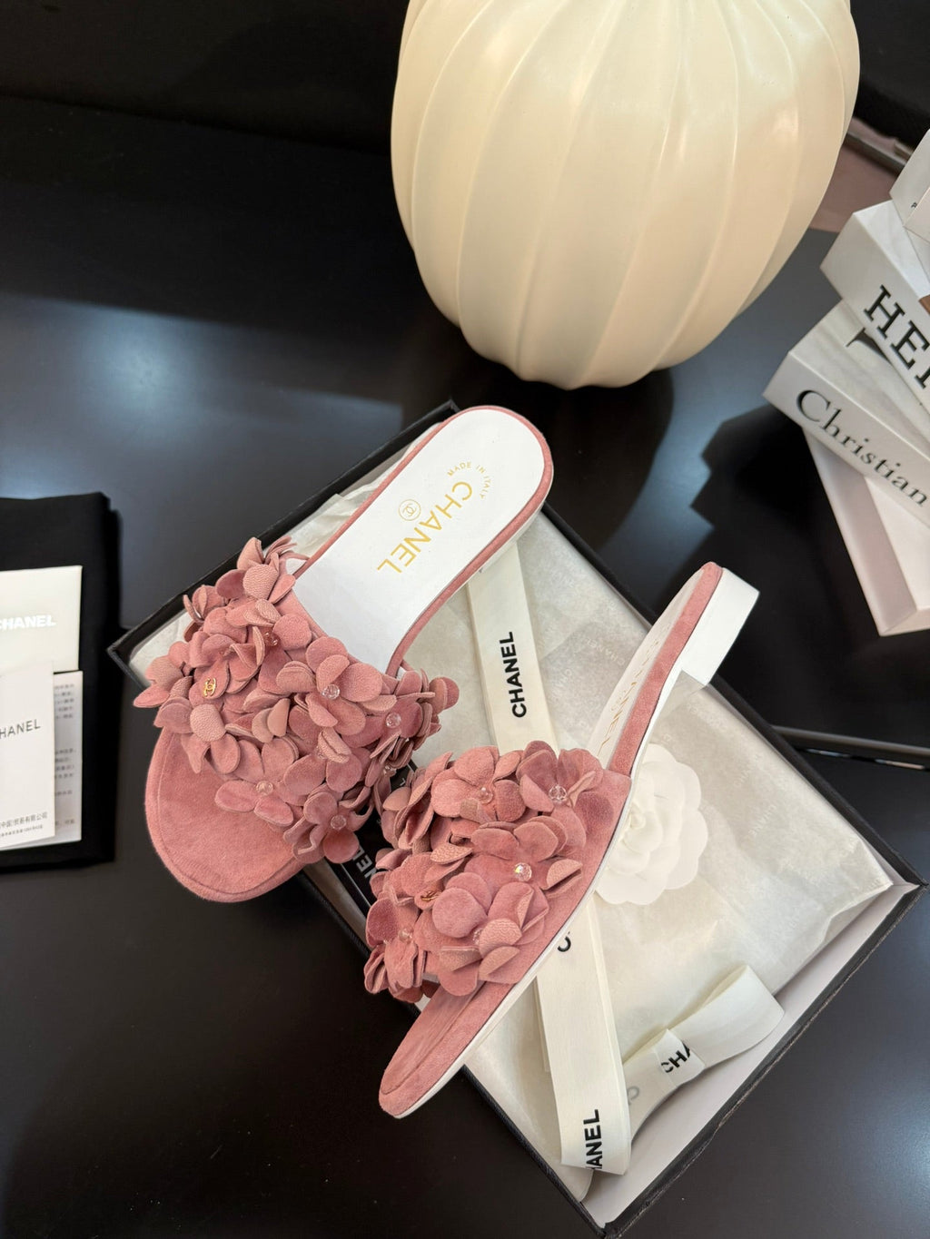 CHANEL FLAT MULE 15 MM IN PEACH PINK SUEDE