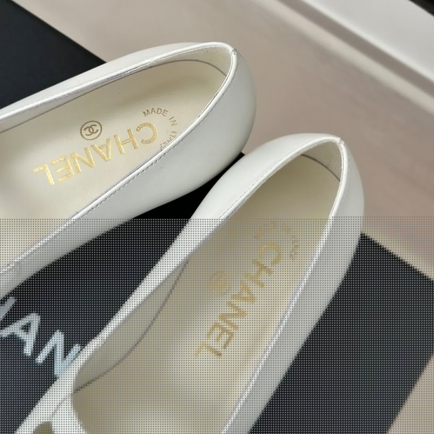 CHANEL Double C Milan Runway Pointed Toe Mary Jane Shoes White Black Lambskin